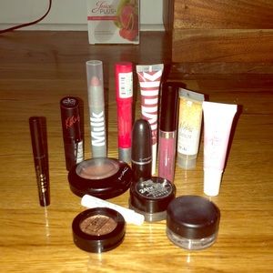 Make up bundle!